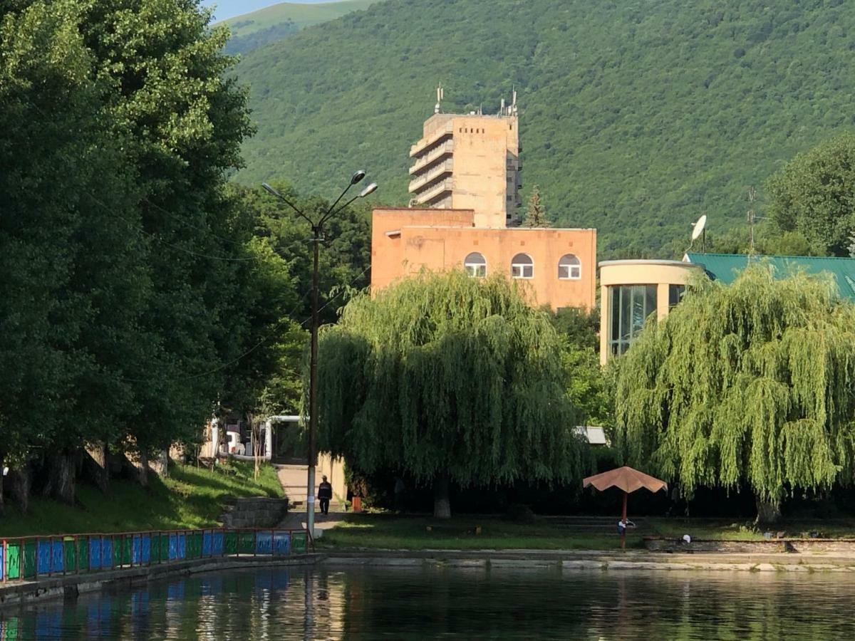 Vanadzor Armenia Hotel ภายนอก รูปภาพ